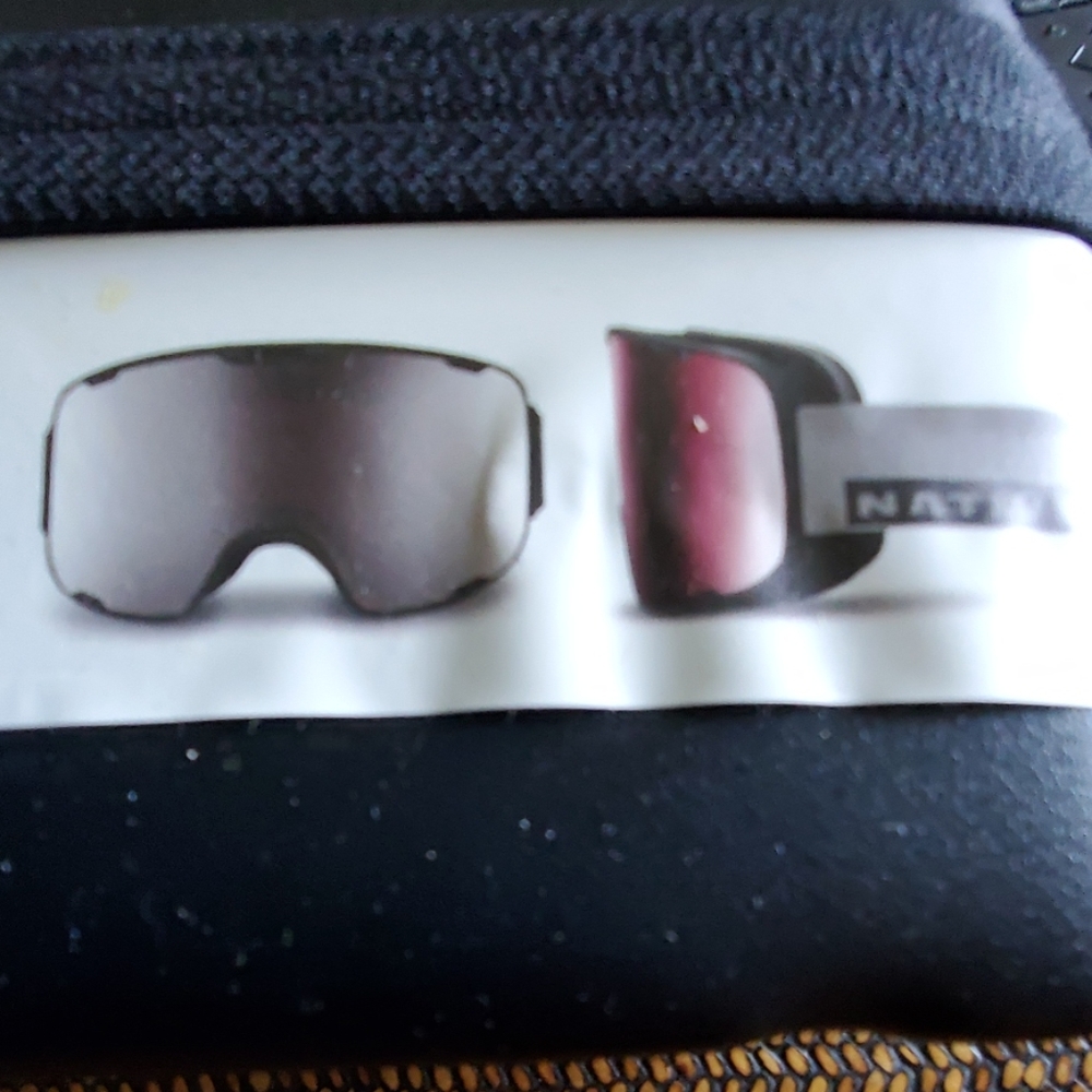 NWT Native ski snowboard goggle photochromic react